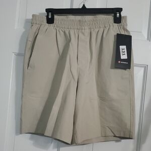 NWT Lululemon Bowline Versa Twill 8in Men's M Mojave Tan  Shorts